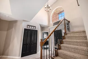 47376 Hidden Meadows Dr, Macomb, MI 48044 - Photo 4