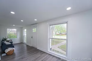1642 Mills Ave, Muskegon, MI 49445 - Photo 6
