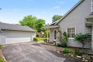 2231 Ridgecroft Ave SE, Grand Rapids, MI 49546 - Photo 36