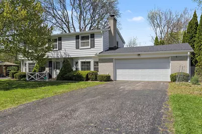 32318 Bonnet Hill Road, Farmington Hills, MI 48334 - Photo 1