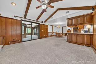 4248 Walnut Hills Ln SE, Grand Rapids, MI 49512 - Photo 10