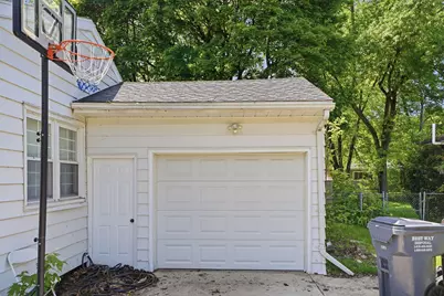 2046 Gerald Street, Benton Harbor, MI 49022 - Photo 4