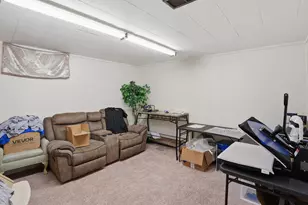 2046 Gerald St, Benton Harbor, MI 49022 - Photo 12