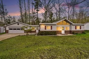 11952 Marber Dr, Roscommon, MI 48653 - Photo 2