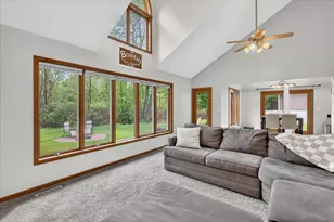 869 Beech St, Lake Odessa, MI 48849 - Photo 10