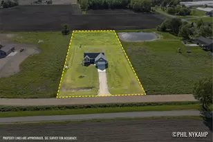 4711 Long Range Dr, Zeeland, MI 49464 - Photo 2
