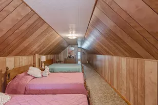 817 Oak St, Manistee, MI 49660 - Photo 24