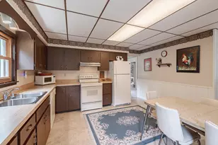 817 Oak St, Manistee, MI 49660 - Photo 16