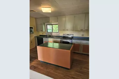 2010 Kerlikowske Road, Benton Harbor, MI 49022 - Photo 2
