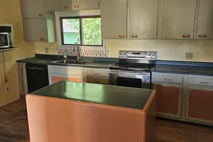 2010 Kerlikowske Rd, Benton Harbor, MI 49022 - Photo 2