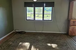 2010 Kerlikowske Rd, Benton Harbor, MI 49022 - Photo 4