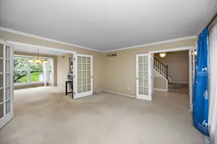 210 Whitney Dr, Rochester Hills, MI 48307 - Photo 8
