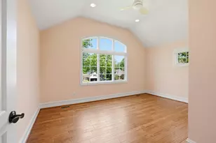 1919 Greenleaf Dr, Royal Oak, MI 48067 - Photo 38