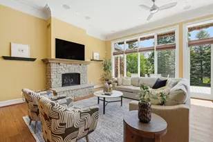1919 Greenleaf Dr, Royal Oak, MI 48067 - Photo 10