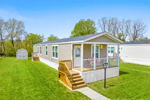 6925 Vinewood Ave NE, Belmont, MI 49306 - Photo 2