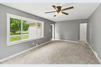 307 Mechanic Street, Stockbridge, MI 49285 - Photo 4