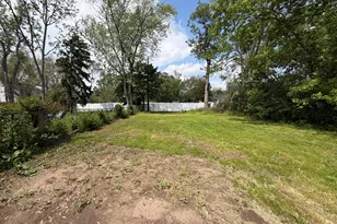 8026 Pembroke Ave, Detroit, MI 48221 - Photo 18