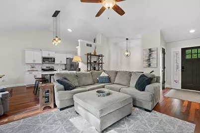 25015 Silver Oaks Boulevard, Mattawan, MI 49071 - Photo 6