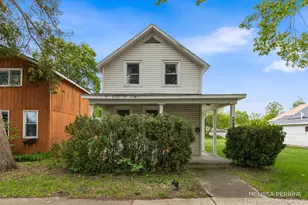 117 2nd Ave, Big Rapids, MI 49307 - Photo 2