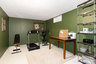 1426 Lewison Avenue NE, Grand Rapids, MI 49505 - Photo 22