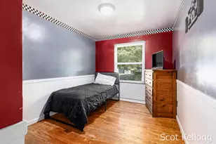 1426 Lewison Ave NE, Grand Rapids, MI 49505 - Photo 16