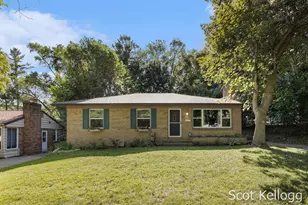 1426 Lewison Ave NE, Grand Rapids, MI 49505 - Photo 2