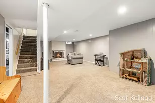 1426 Lewison Ave NE, Grand Rapids, MI 49505 - Photo 18