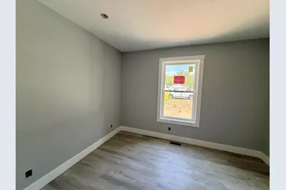137 S Bock Road, Muskegon, MI 49442 - Photo 10