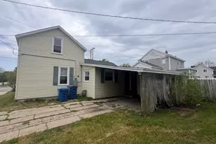 400 N 6th St, Grand Haven, MI 49417 - Photo 2