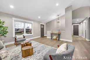 10886 Douglas Dr, Allendale, MI 49401 - Photo 6