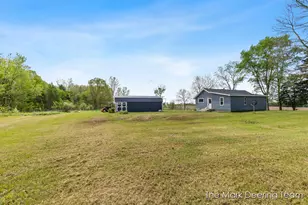 11612 Elm Ave, Howard City, MI 49329 - Photo 24