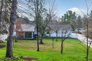 2757 Leelanau Dr NE, Grand Rapids, MI 49525 - Photo 46