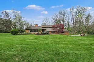 6595 Napier Rd, Plymouth, MI 48170 - Photo 2