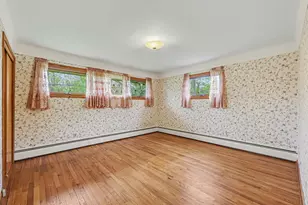 6595 Napier Rd, Plymouth, MI 48170 - Photo 18