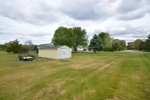 31900 Pawton Ln, Paw Paw, MI 49079 - Photo 36