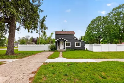 252 W Stimson Avenue, Reed City, MI 49677 - Photo 1