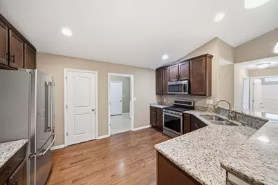 4032 Stoneridge Drive, Jackson, MI 49203 - Photo 12
