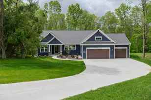 6583 W Hidden Lake Cir, Richland, MI 49083 - Photo 2