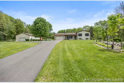 6240 Sunfish Lake Avenue NE, Rockford, MI 49341 - Photo 40