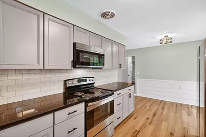 2620 Kraft Avenue SE, Grand Rapids, MI 49546 - Photo 12