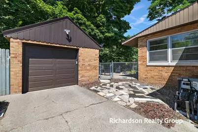 1261 Graf Street, Muskegon, MI 49442 - Photo 40