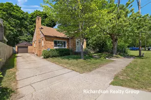 1261 Graf St, Muskegon, MI 49442 - Photo 4
