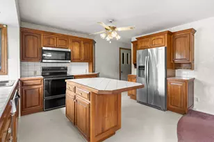 1015 Chippewa St, Jenison, MI 49428 - Photo 8