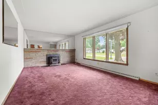 1015 Chippewa St, Jenison, MI 49428 - Photo 2