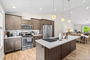 2983 Raspberry Ln, Holland, MI 49424 - Photo 4
