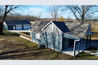 1982 S Benton Center Road, Benton Harbor, MI 49022 - Photo 4