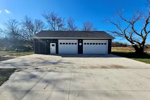 1982 S Benton Center Rd, Benton Harbor, MI 49022 - Photo 28