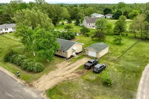 283 Somerset Dr, Cement City, MI 49233 - Photo 30
