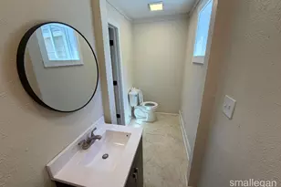1316 Sanford St, Muskegon, MI 49441 - Photo 10