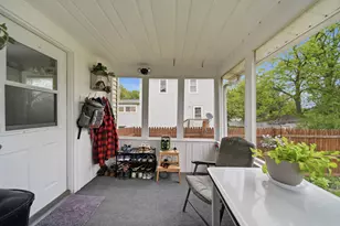 1403 Lansing Ave, Jackson, MI 49202 - Photo 16